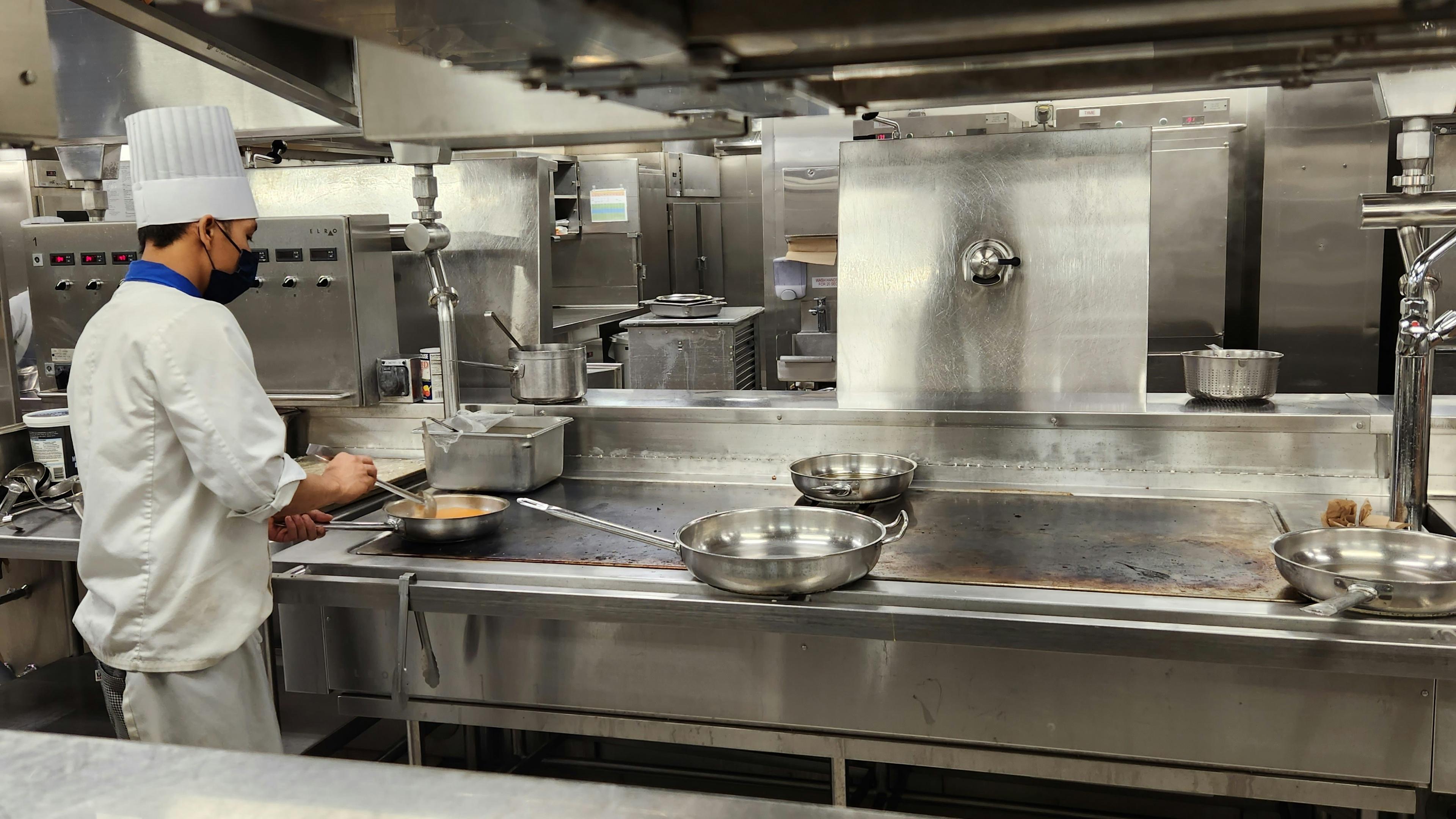 Kitchen Deep Cleaning Services